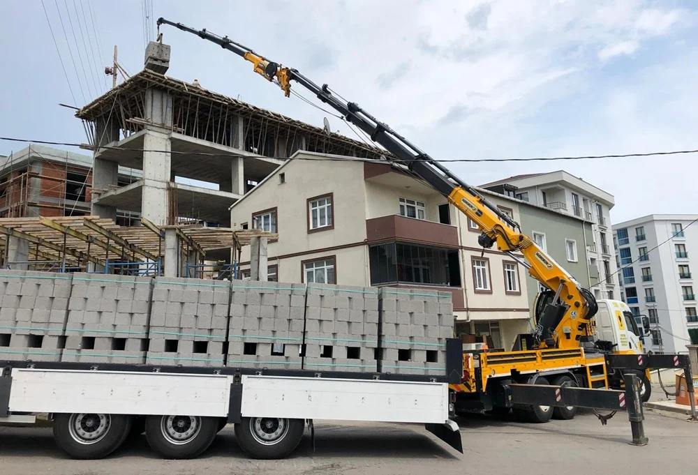 Bahçelievler Kancalı Vinç Kiralama