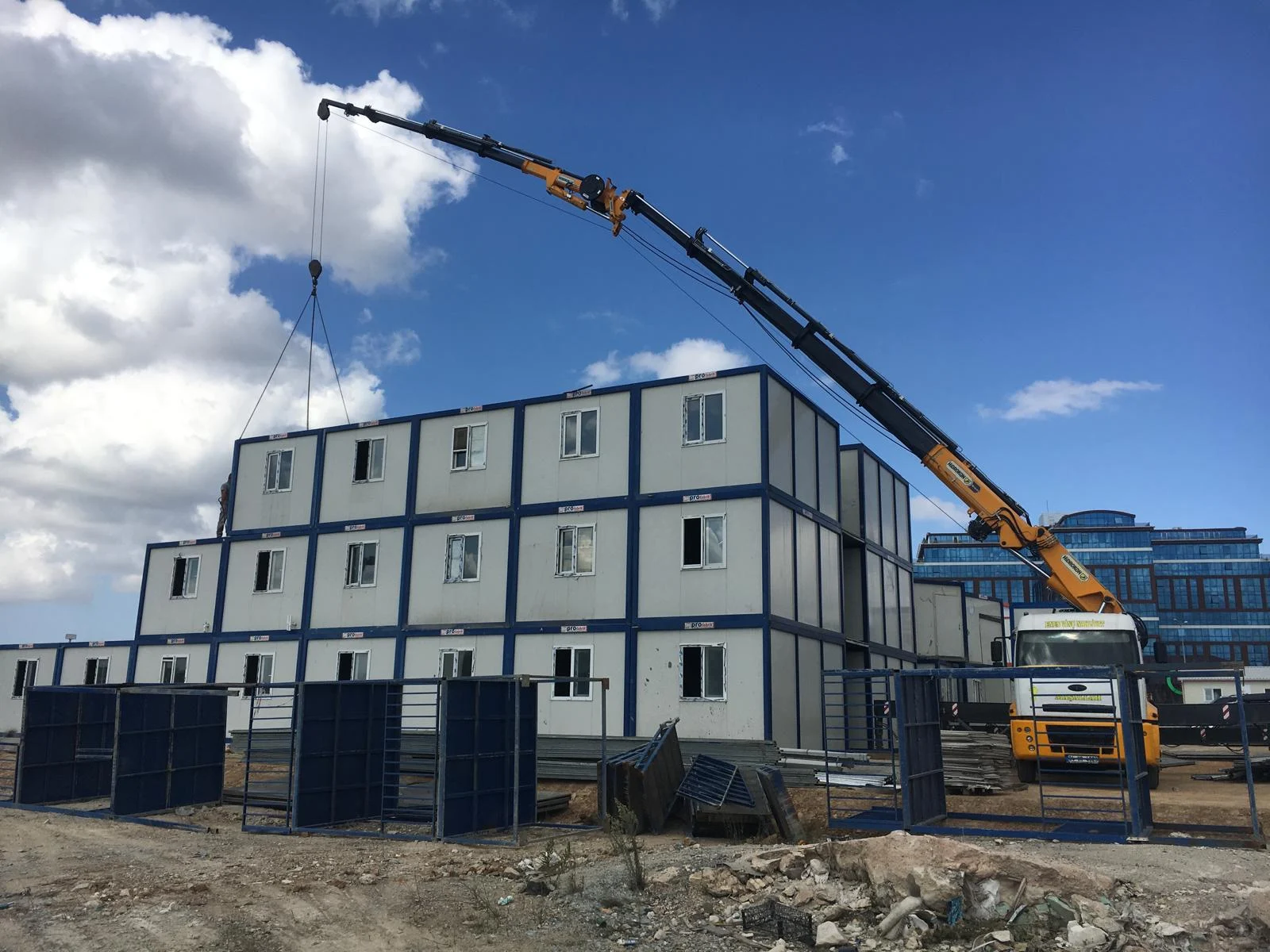 Bahçelievler Mobil Vinç Kiralama